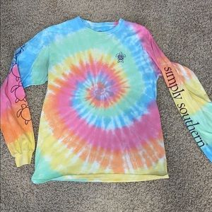 Super cute tie-dye shirt